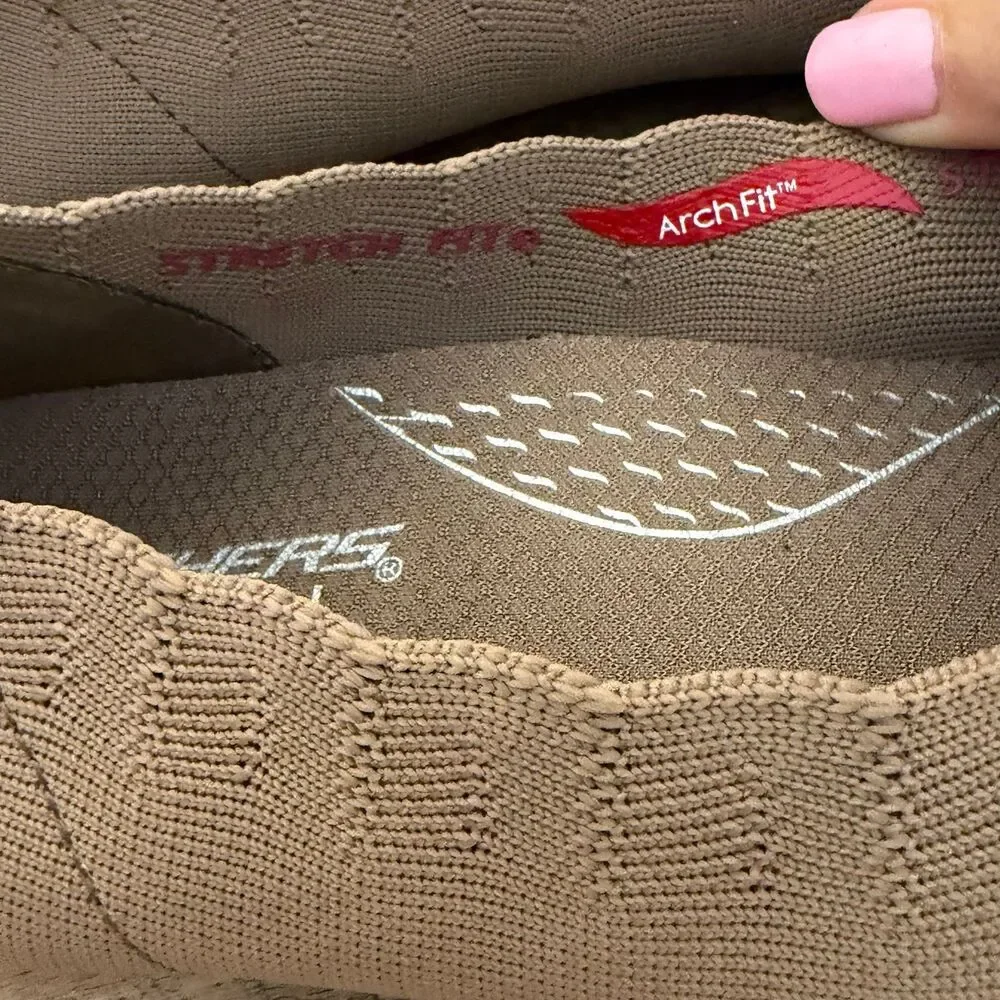 taupe Skechers Cleo Bewitch slip-on ballet flats size 7.5 shoes